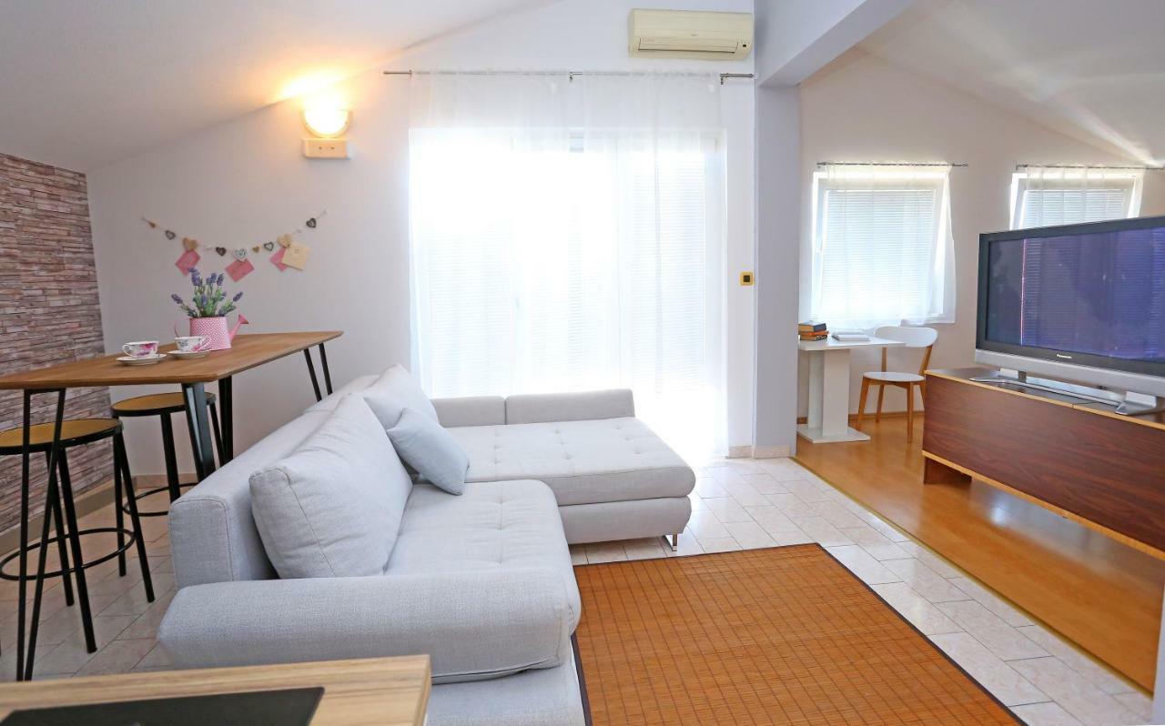 Studio Apartment Grey Split Eksteriør billede