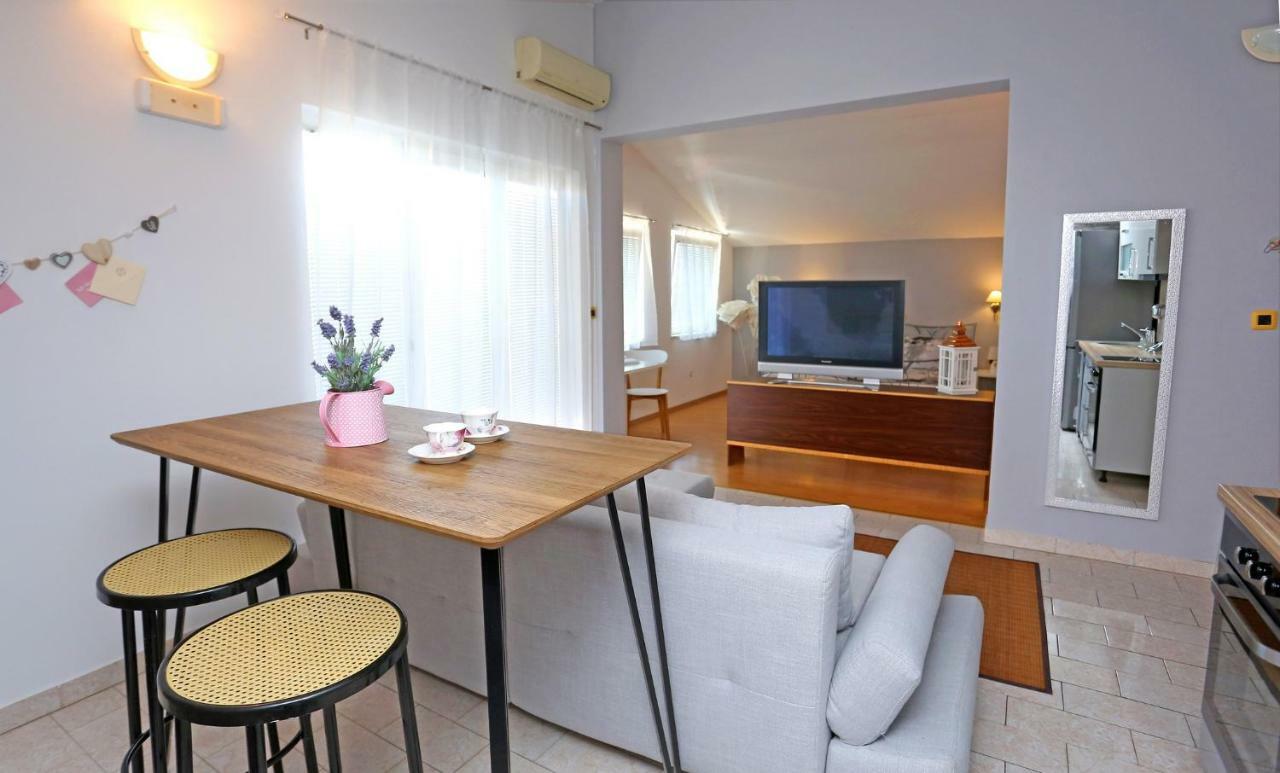 Studio Apartment Grey Split Eksteriør billede